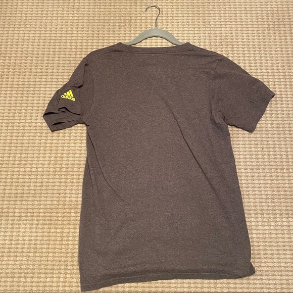 Adidas T-shirt - Picture 2 of 4
